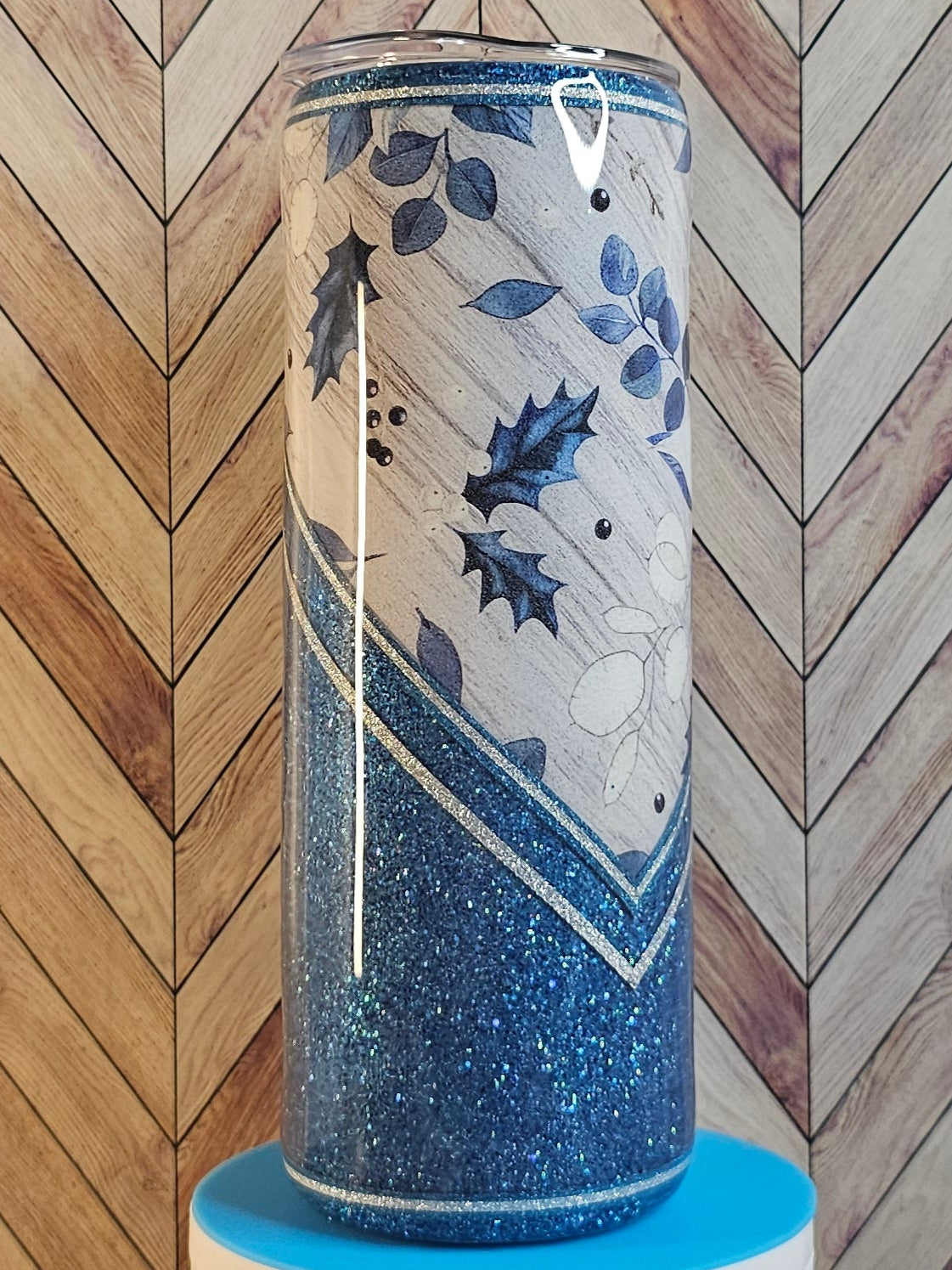 20oz Skinny Double V-split Holly Flower with Blue Glitter Epoxy Tumbler